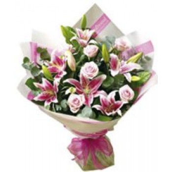 Pink roses & lilies bouquets - by Dxb Flower