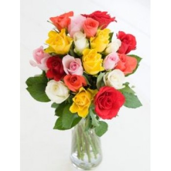 Mixed roses with vase - by Dxb Flower